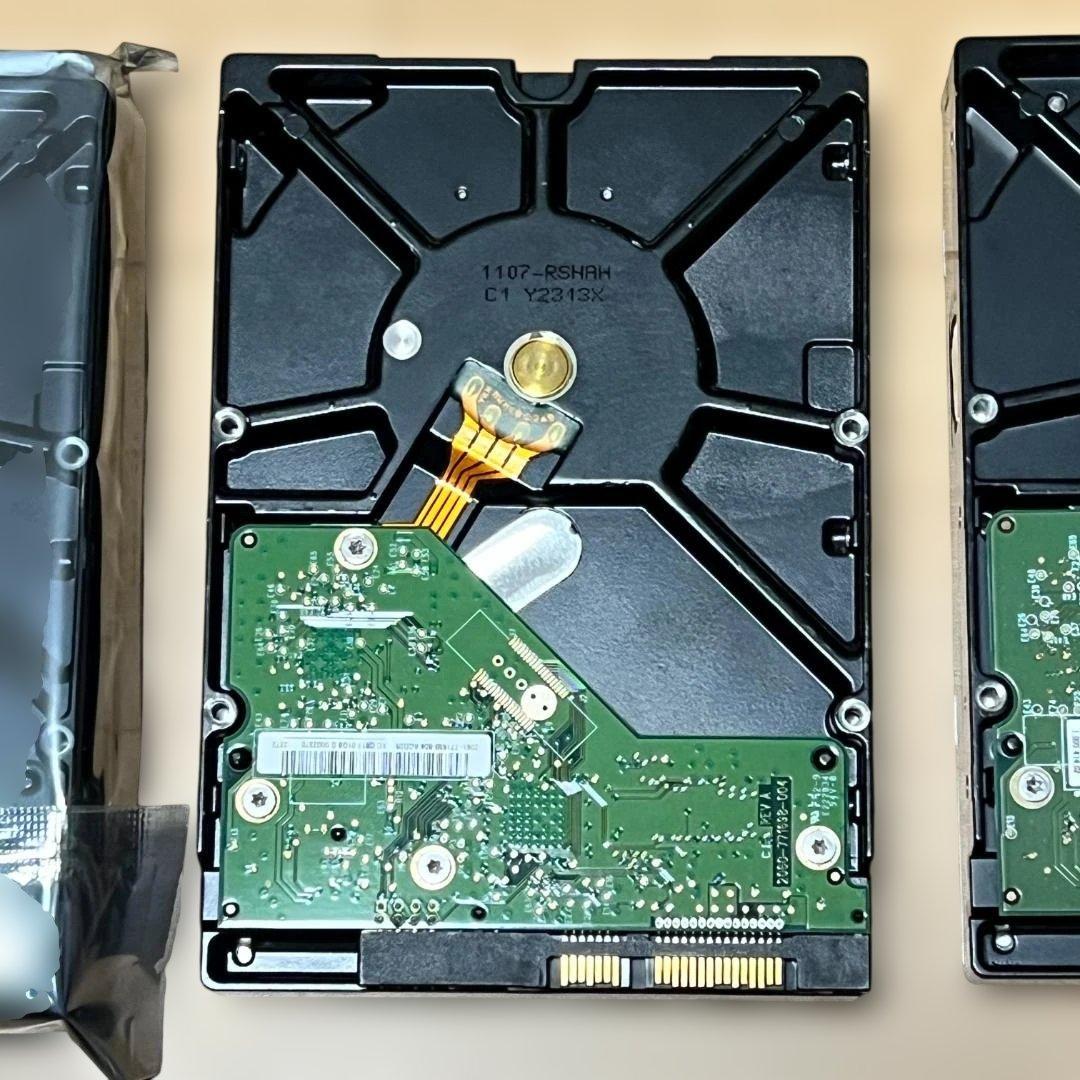 【中古3＋新品1・初期化済み】3.5インチHDD2TBｘ4台（WD20EARS）