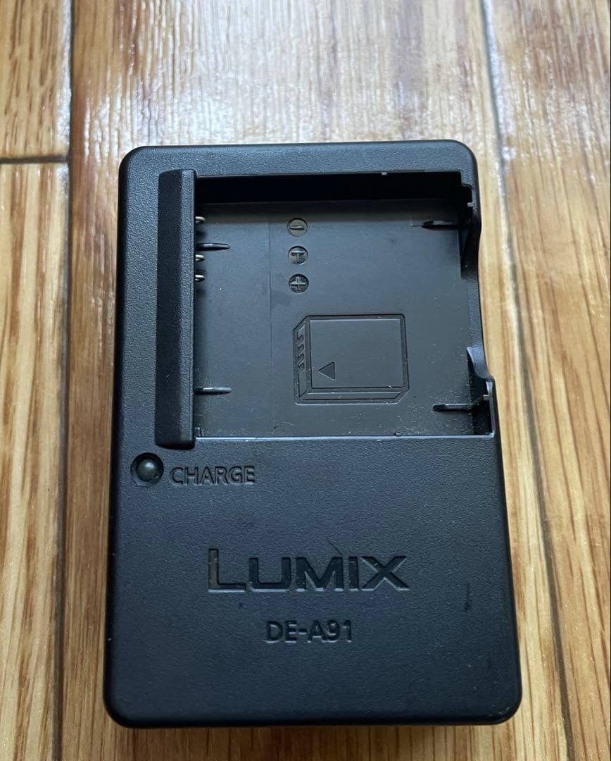 LUMIX 16メガピクセル コンパクトデジタルカメラ