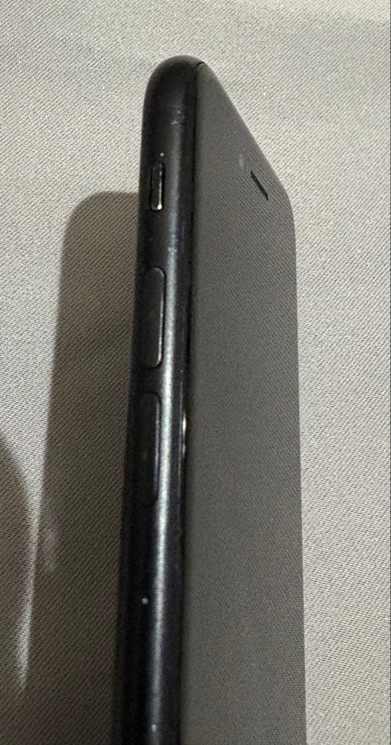 パ*ル様 iPhone7 ブラック　32G