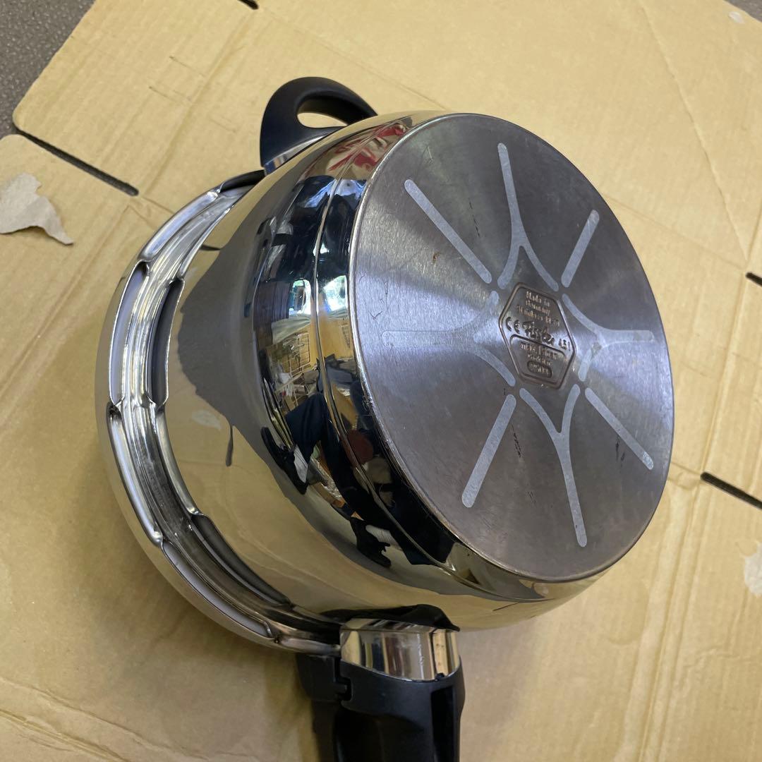 フィスラー　圧力鍋　Fissler vitavit