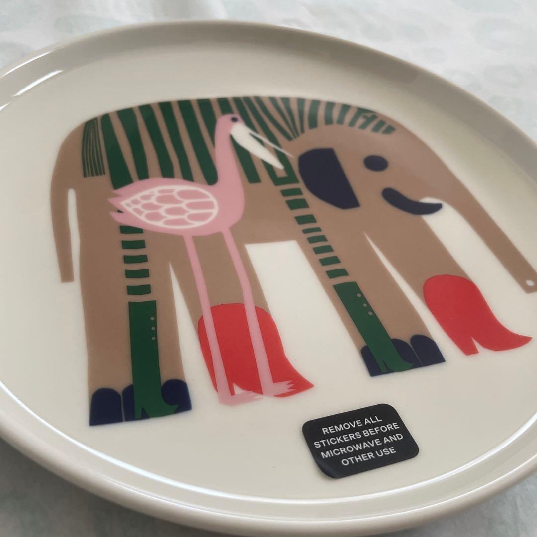 新品未使用　マリメッコ プレート　20cm カルクテイラ