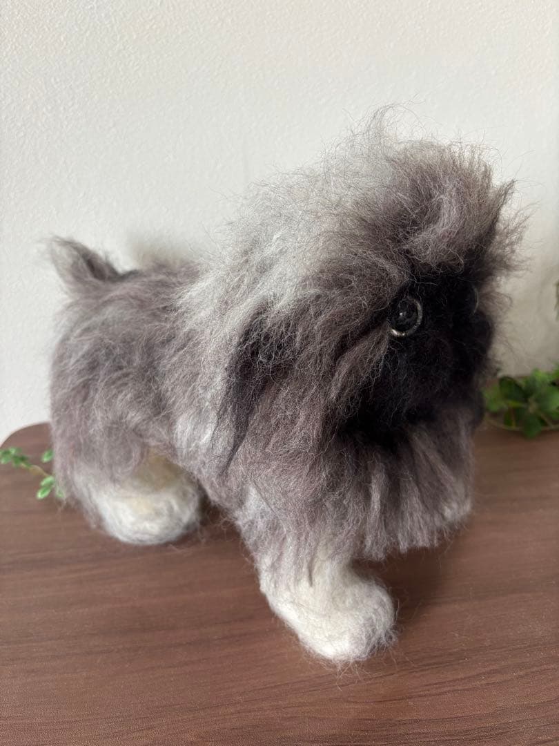 羊毛フェルト ペキニーズ