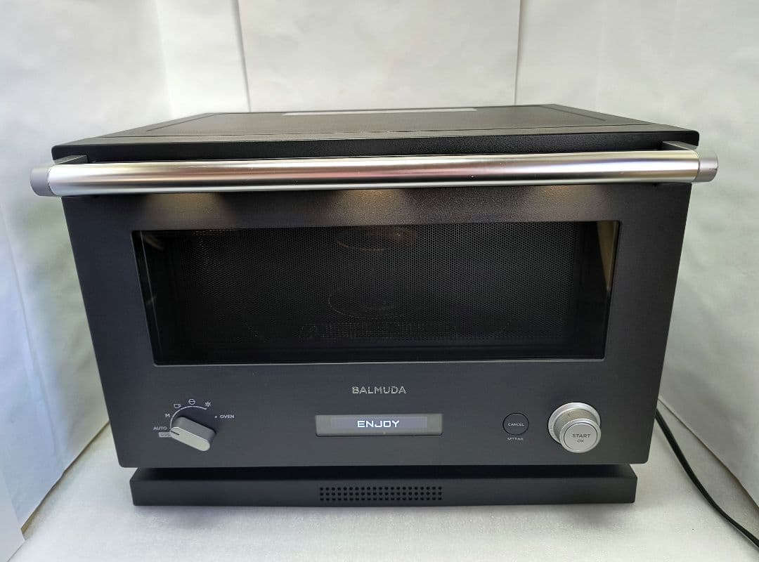 032 22年製 バルミューダデザイン　オーブンレンジ　ブラック