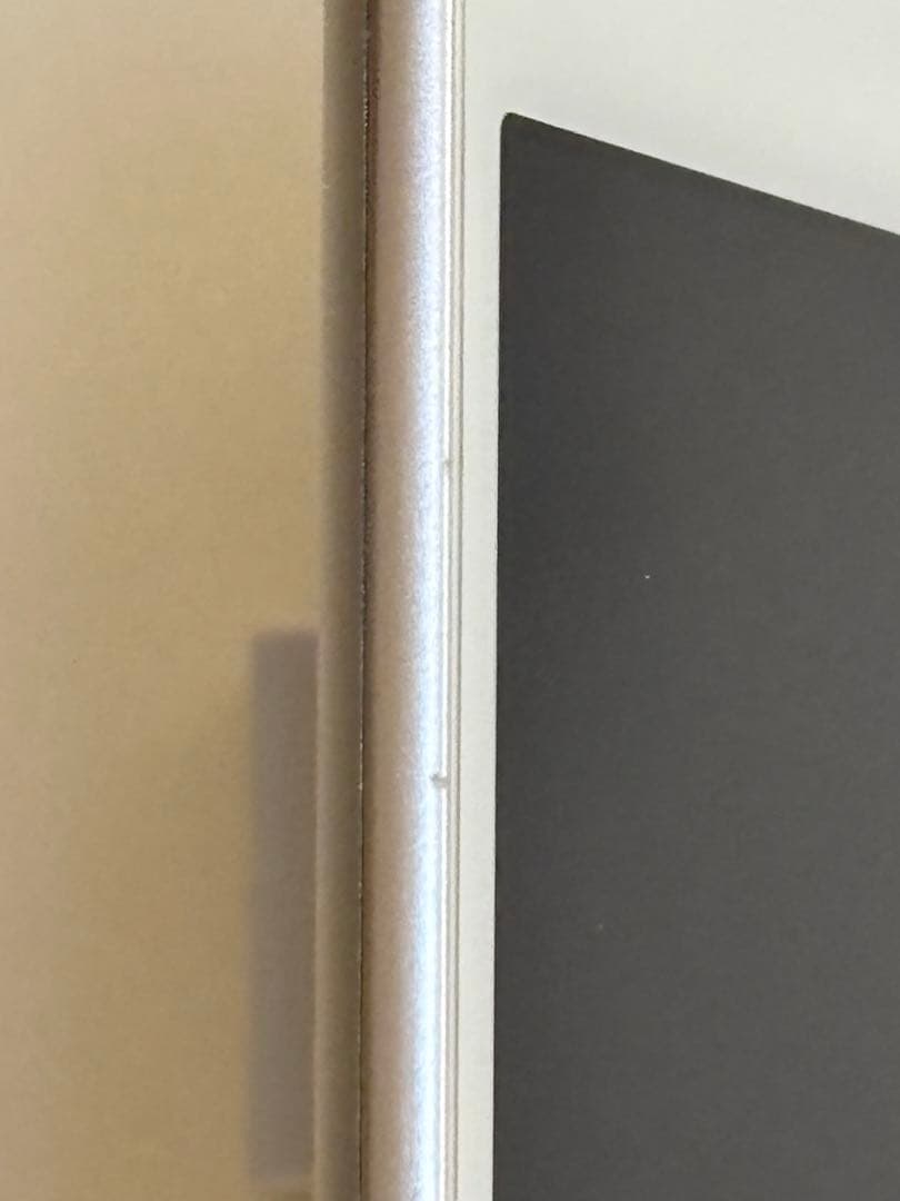 dtab Cmmpact d-02k ゴールド