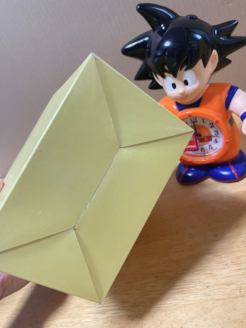 ドラゴンボール孫悟空 おしゃべり目覚まし時計