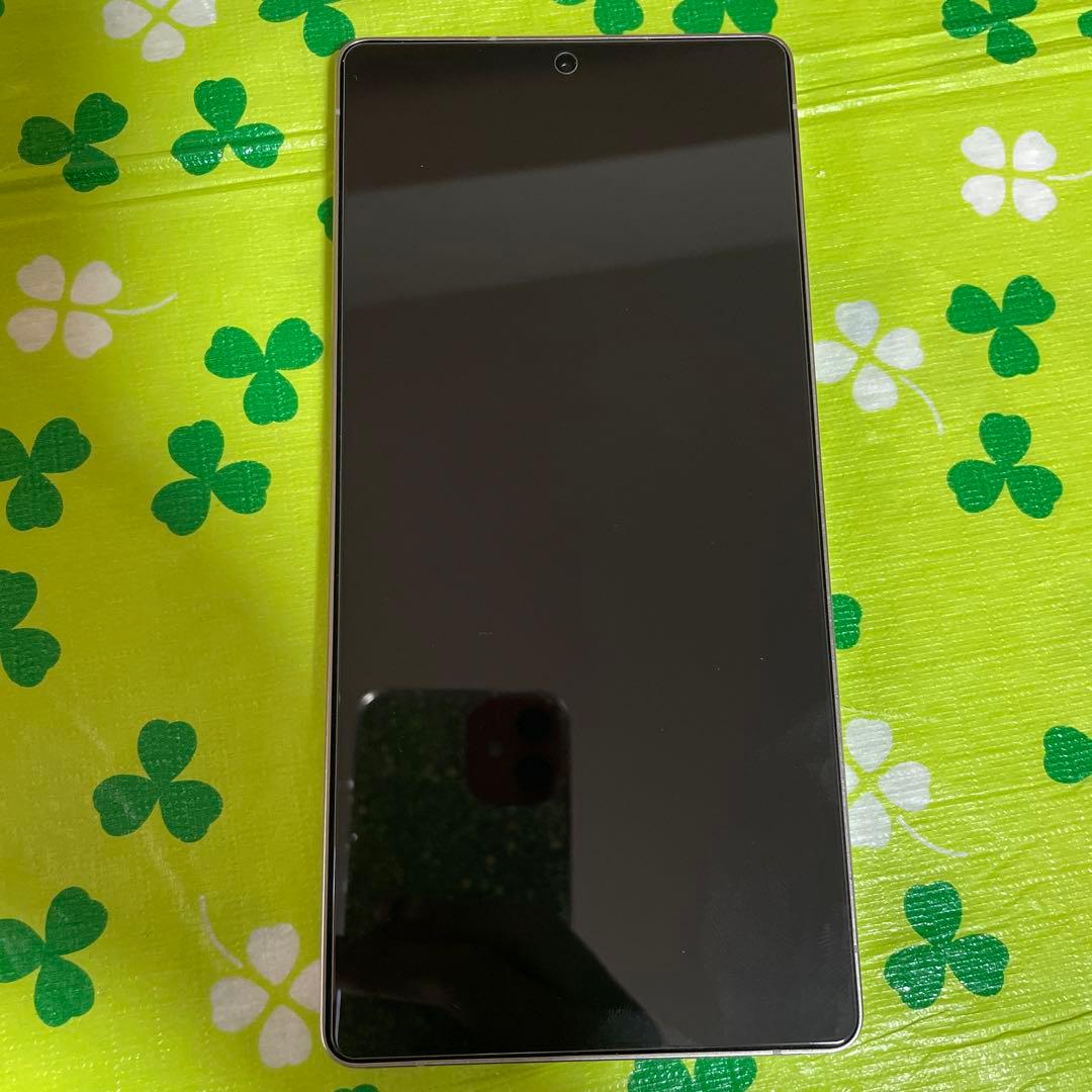 Samsung ゴールド スマートフォン 本体