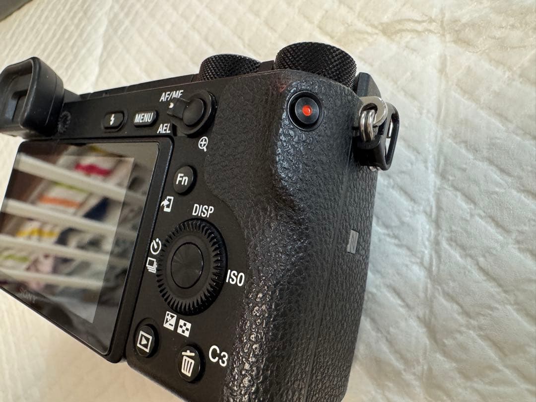【美品・付属品完備】SONY α6500 ボディ 〜高性能ミラーレスをお得に！〜