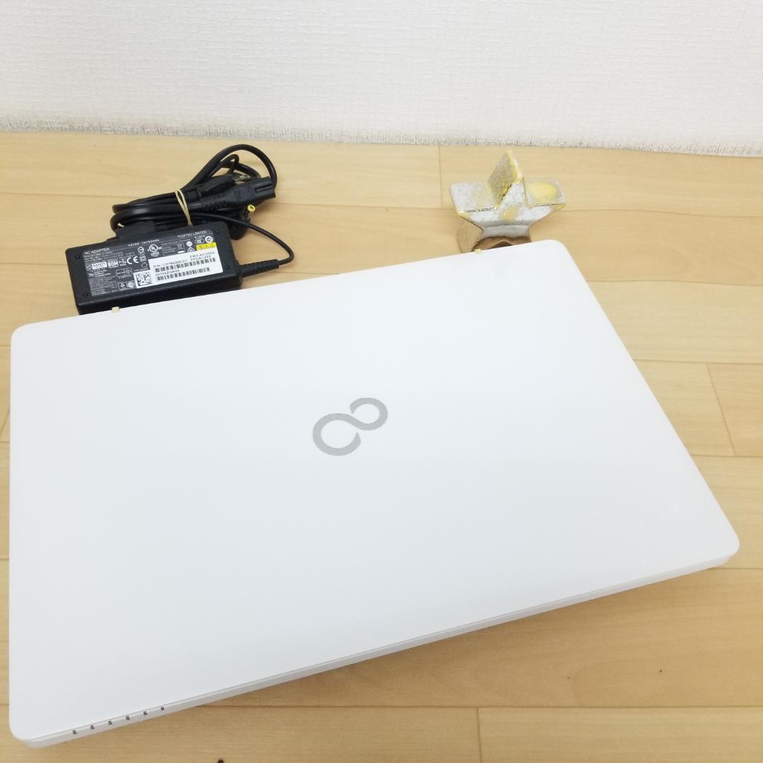 新品SSD Zorin DVD再生可 ノートPC 富士通(E3838)