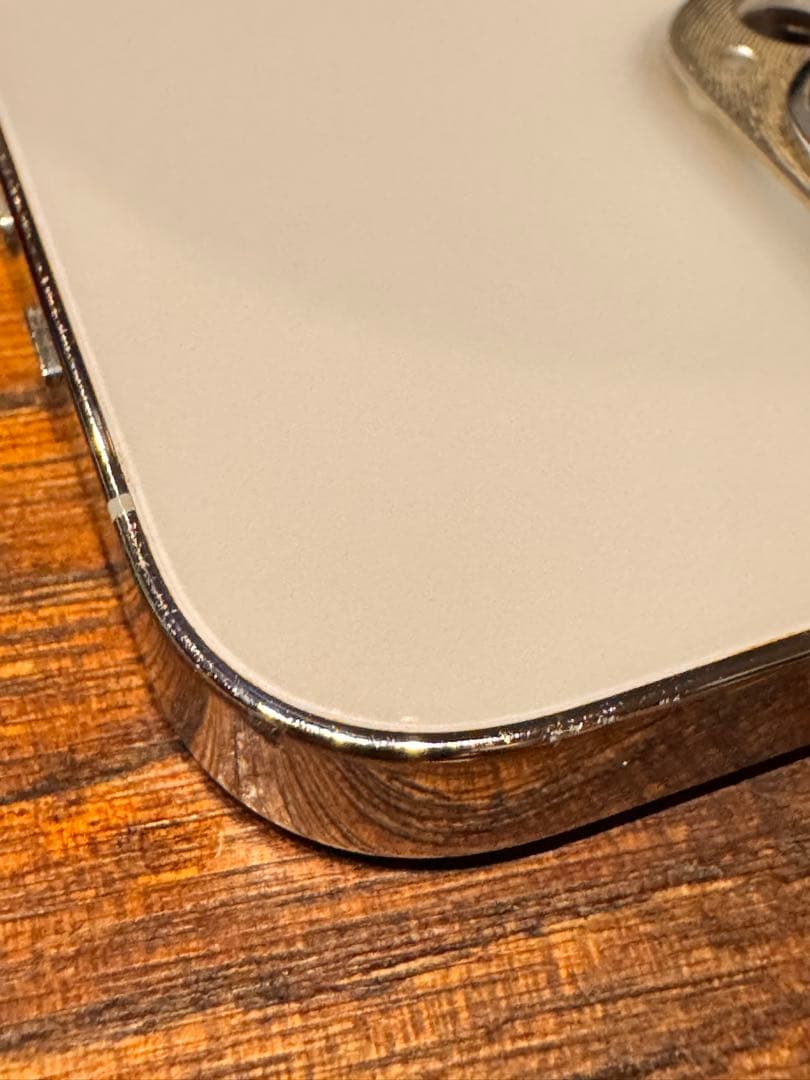 アキラ iPhone 14 Pro Max 512GB