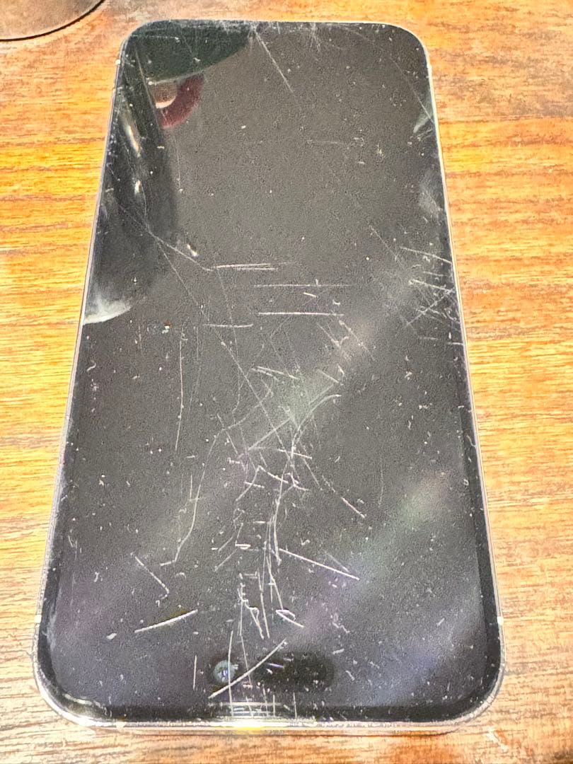 アキラ iPhone 14 Pro Max 512GB