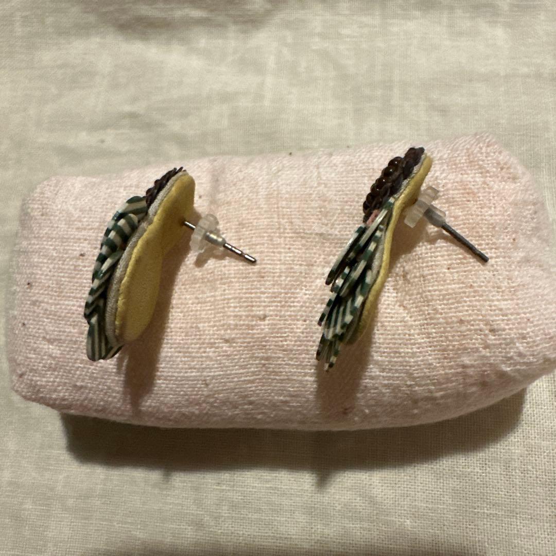 ピアス tamas
