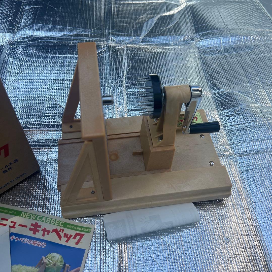 野菜カッター　ニューキャベック　キャベツの細切り 回転調理器