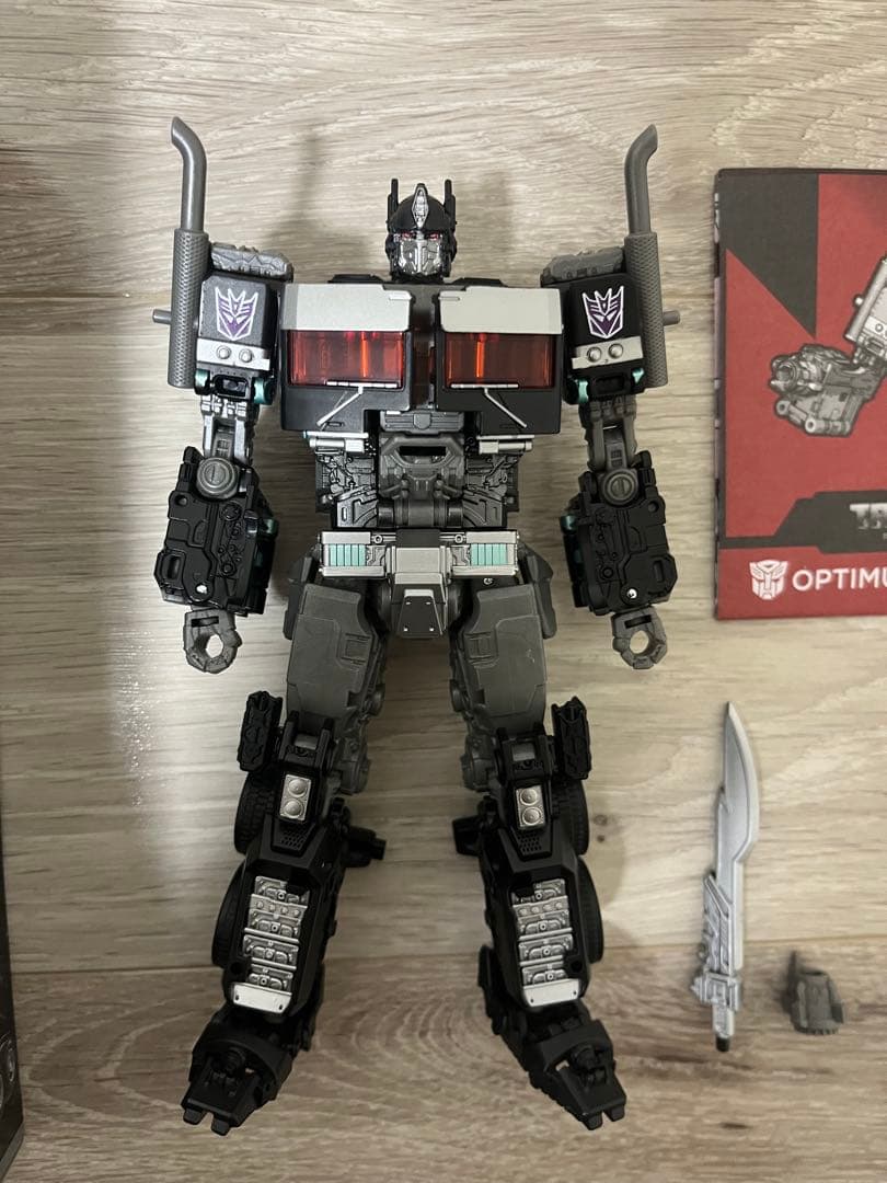 トランスフォーマー博2024限定 ネメシスプライム40thアニバーサリーVer