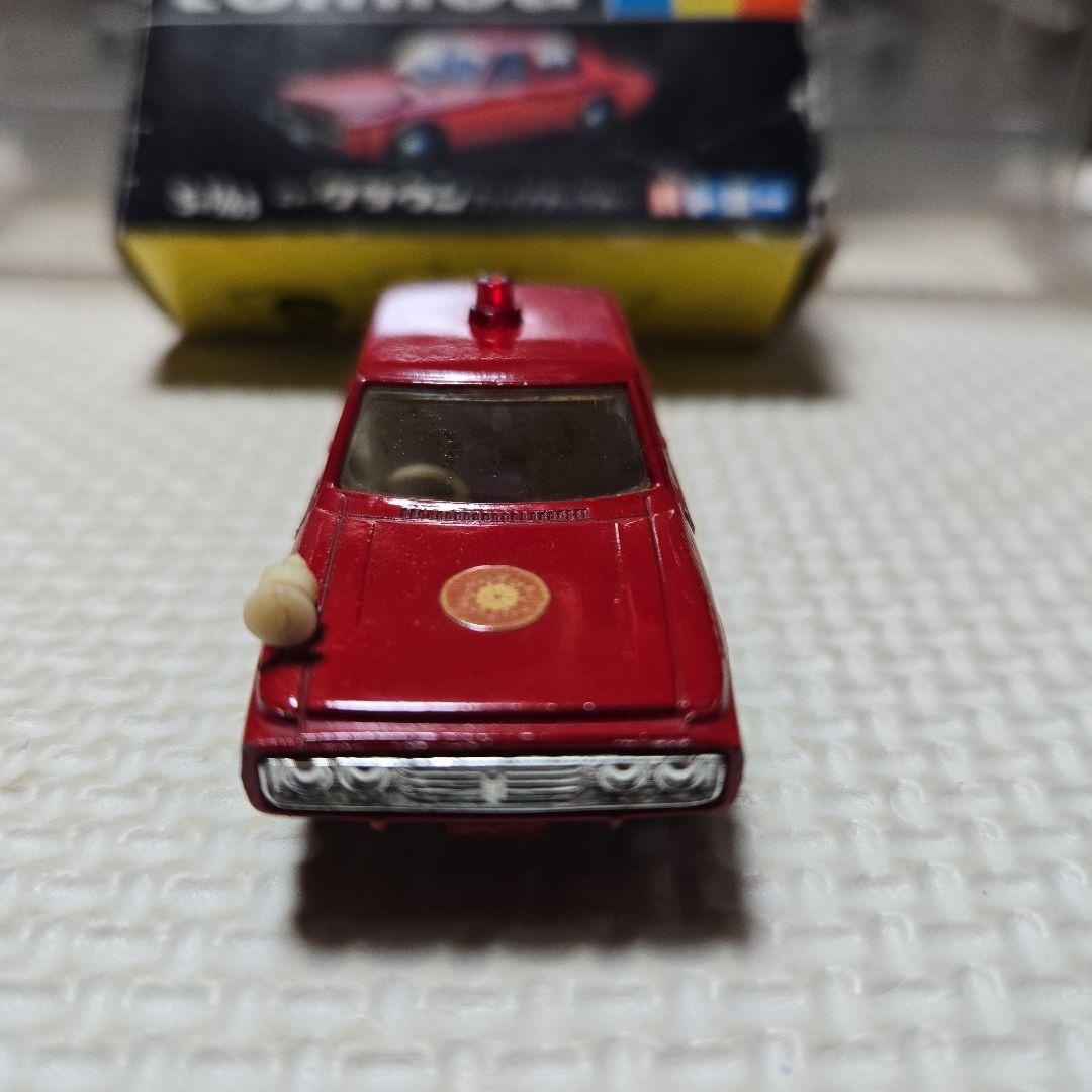 トミカ　クラウン　ファイアーチーフ