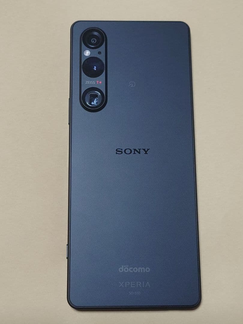 Xperia 1 V SO-51D ブラック docomo版 保護フィルム付