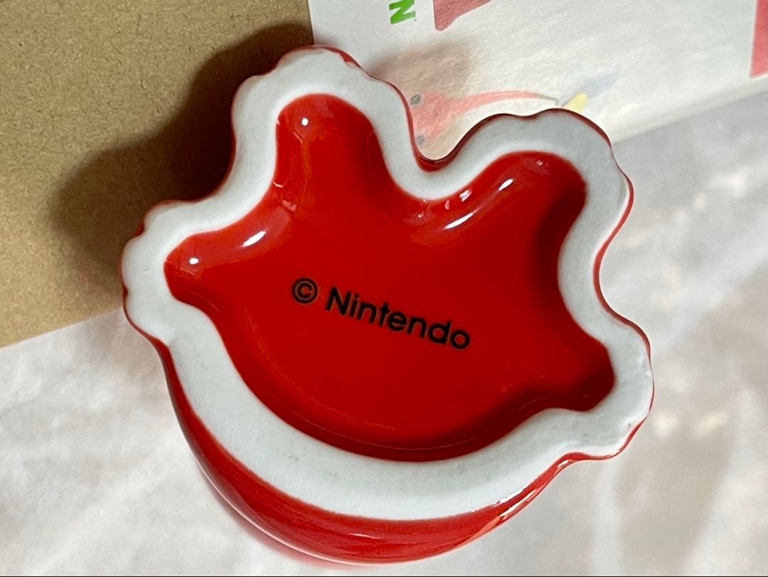 ピクミン　一輪挿し　赤ピクミン