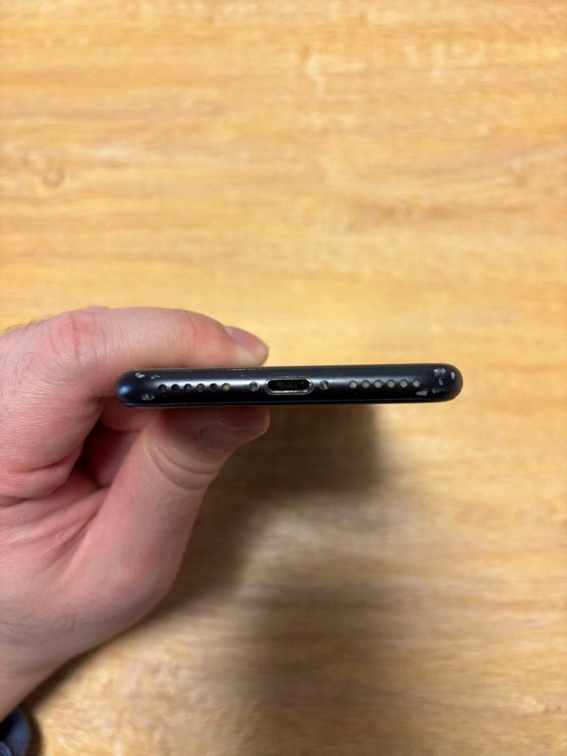 【iPhoneSE 第2世代 128GB ブラック SIMフリー】箱・ケーブル付