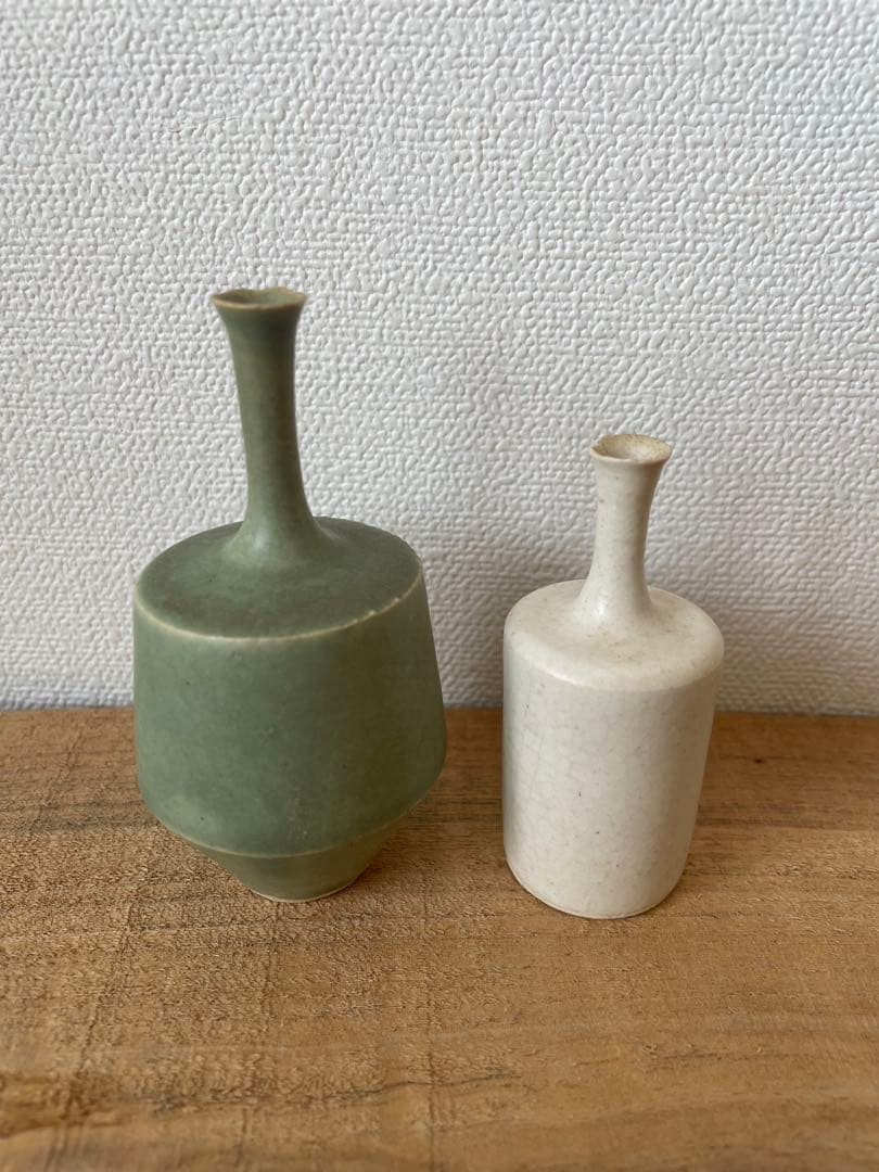 和田麻美子さん　フラワーベース2点