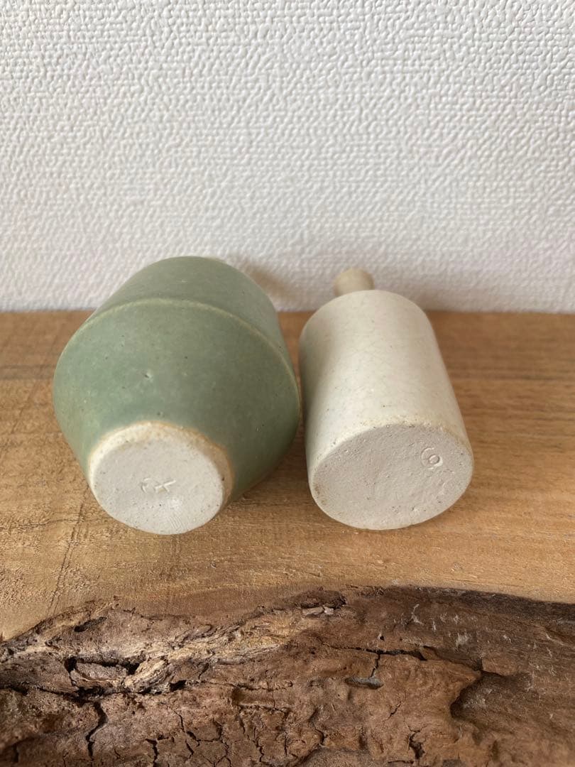 和田麻美子さん　フラワーベース2点