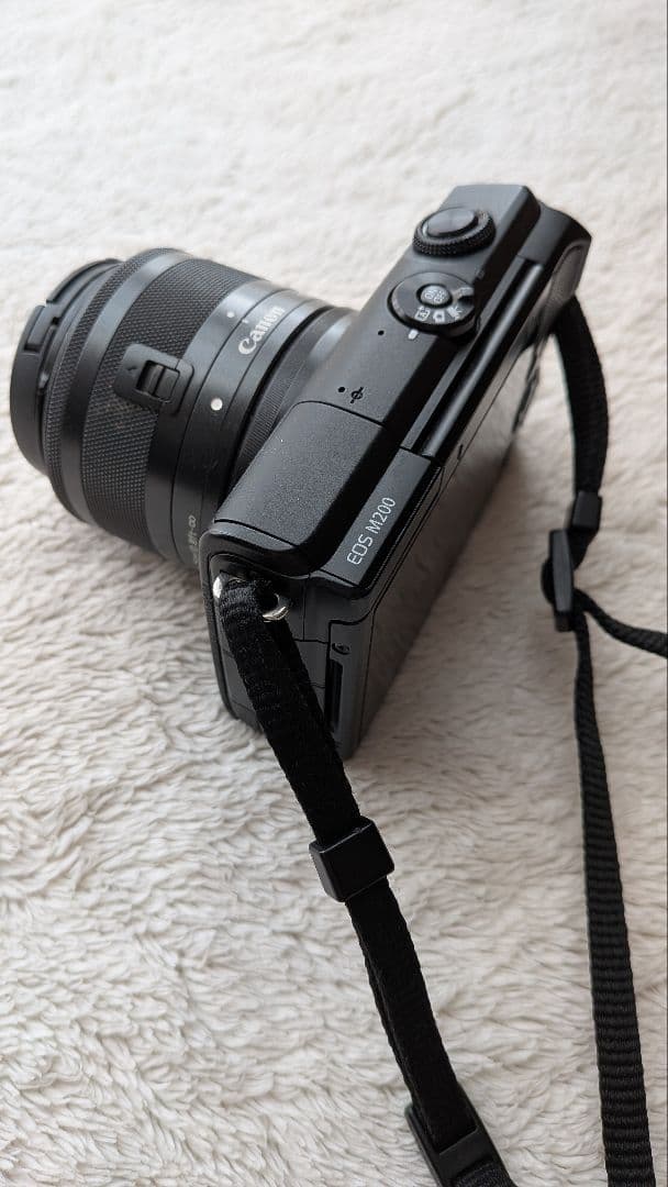Canon EOS M200 ミラーレスカメラ