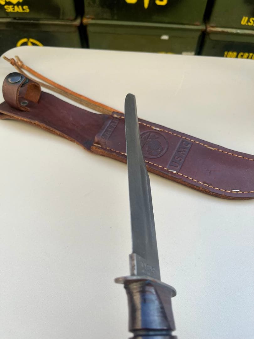 米軍実物 美品 コンバットナイフ KA-BAR USMC レザーシース付