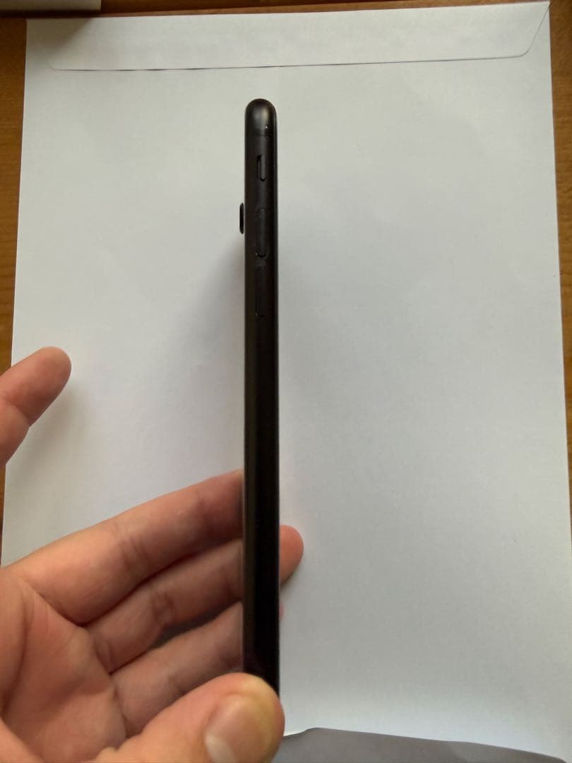 iPhoneSE第2世代 128GB ブラック 箱あり 動作確認済