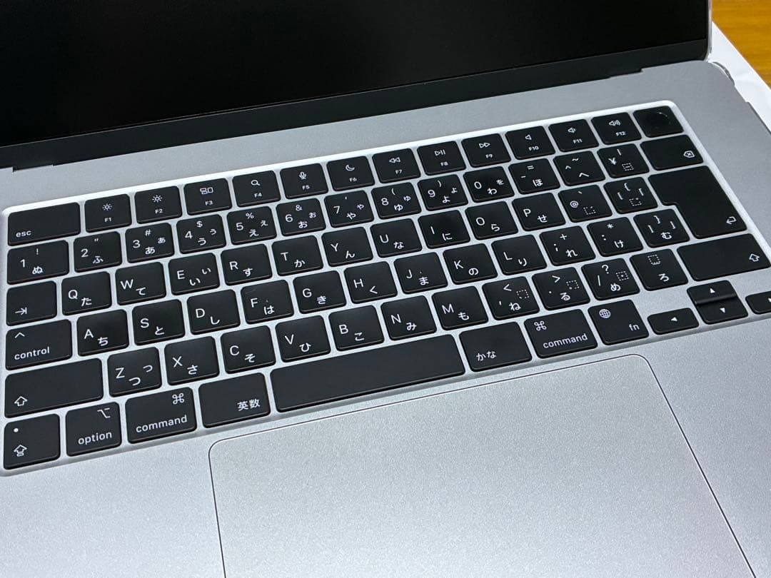 【超美品】MacBook Air M3 16GB 512GB（シルバー）