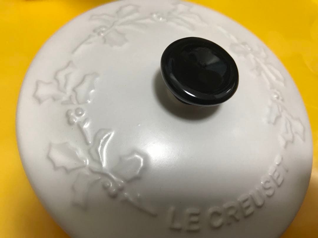 ル・クルーゼ　ホーリーレリーフ　ミニラウンドココット　チェリー&コットン　未使用