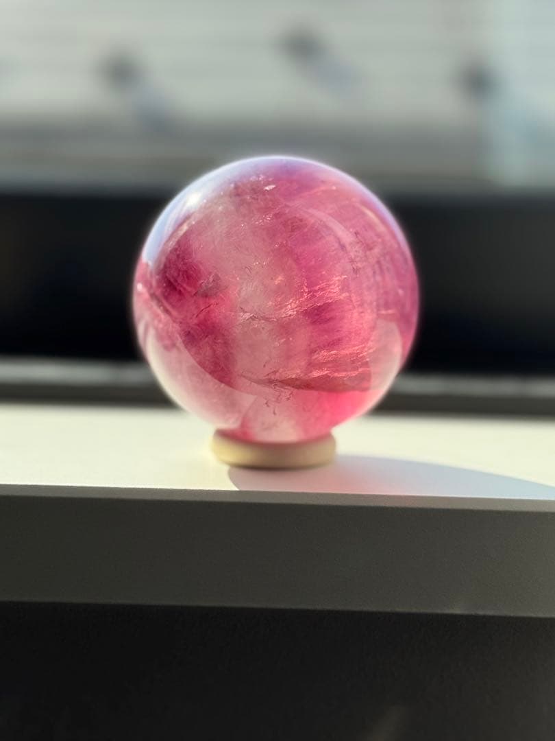高品質パープルフローライトスフィア　ジューシーカラー＆透明感◎