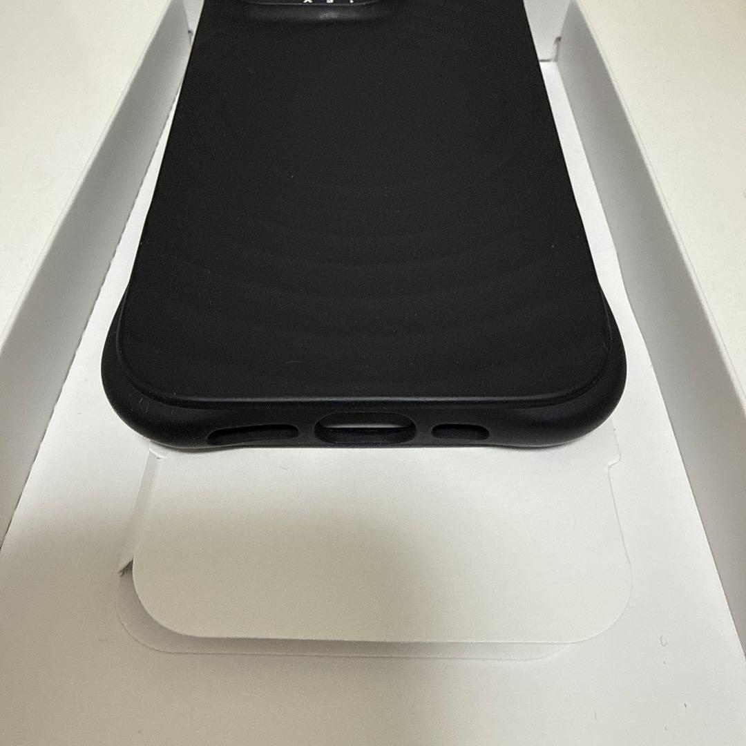CASETiFY ウェーブシリコンケース iPhone16pro用