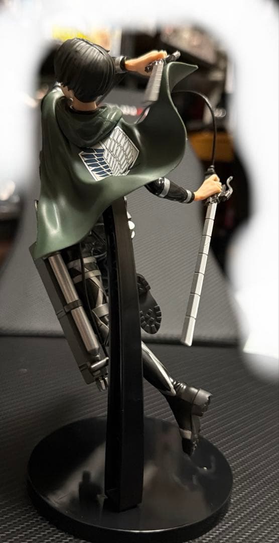 進撃の巨人　一番くじ　リヴァイ　ラストワン　フィギュア