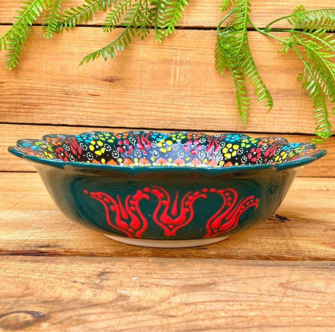 22cm☆新品☆【トルコ】ボウル 皿＊ダークグリーン 緑＊ キュタフヤ 陶器