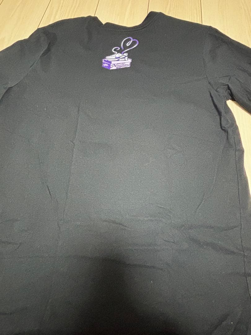 NIKEnewjeansコラボ Tシャツ ビッグプリント バニーズ XL