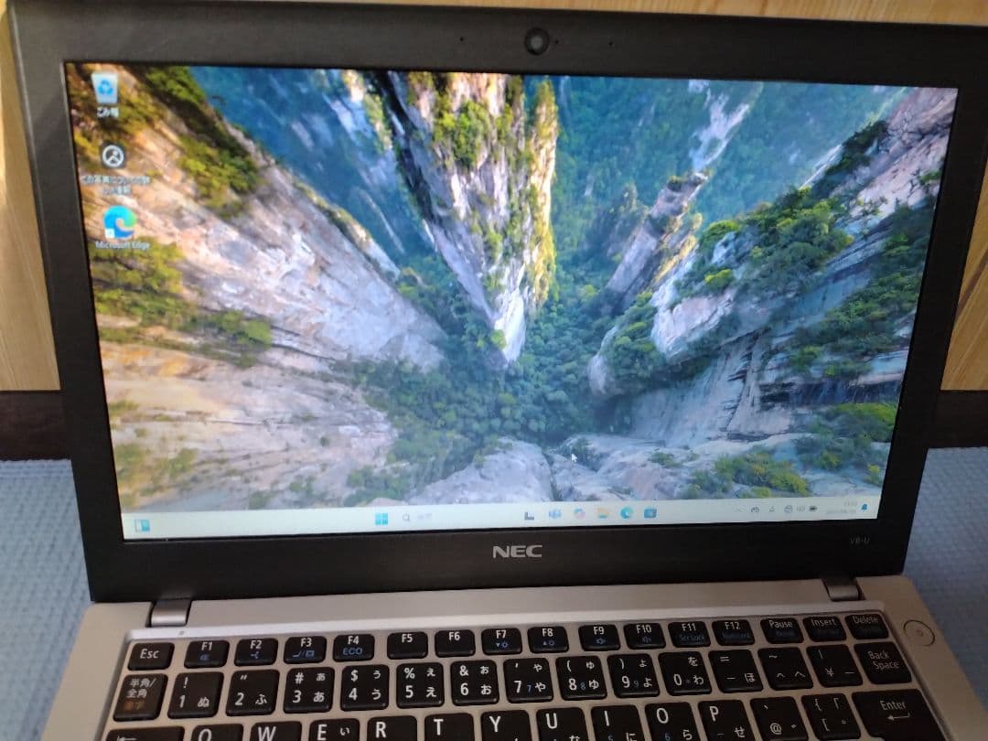 軽快☆NEC VK23LB-Y i3-6100U SSD256GBメモリ8GB