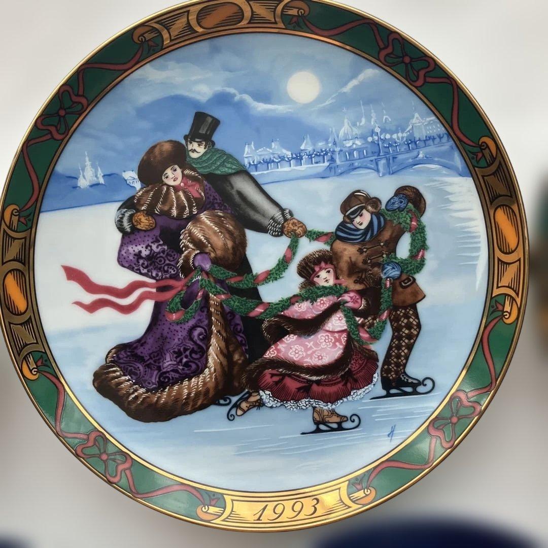 ロイヤルコペンハーゲンイヤープレートセット