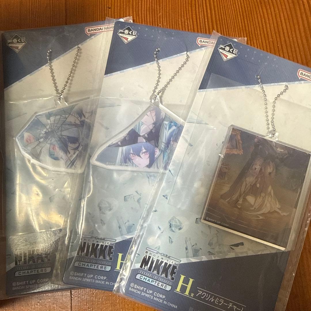 一番くじ勝利の女神:NIKKE B賞 シンデレラフィギュア ミラーチャーム 他