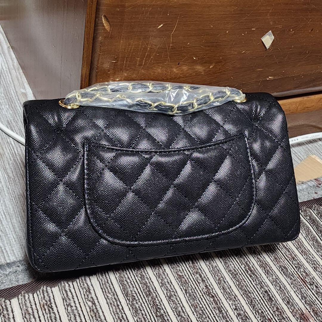 CHANEL　ショルダーバッグ　キャビア　黒　チェーン