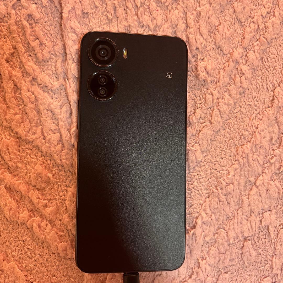スマートフォン 本体　美品　画面保護フィルム貼済　libero 5g IV 黒
