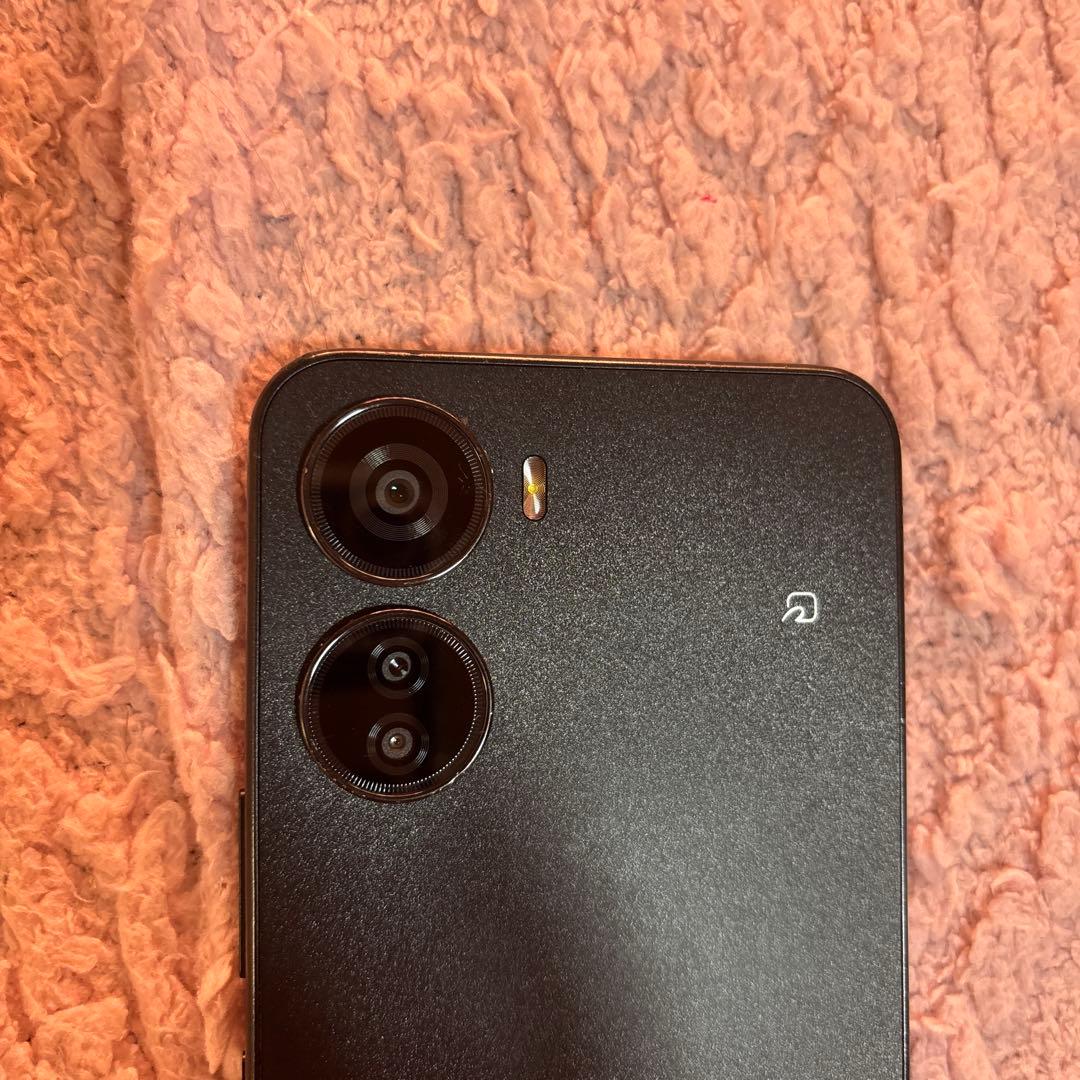 スマートフォン 本体　美品　画面保護フィルム貼済　libero 5g IV 黒