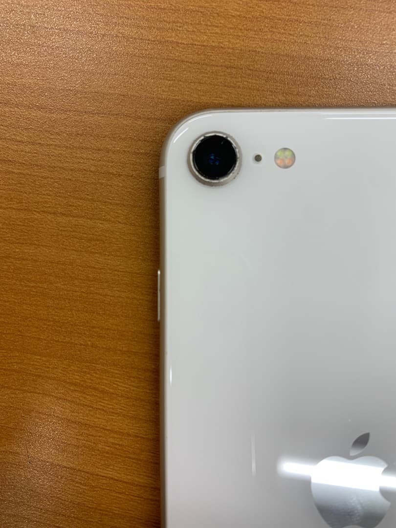 動作確認済 iPhone SE (第3世代) 64GB ID E4334