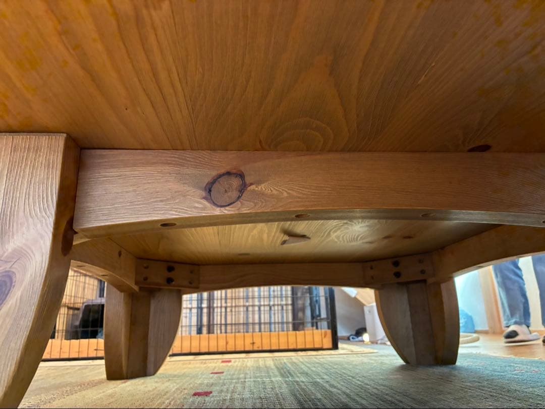 ACTUS テーブル 木製円卓　木目が綺麗　直径140cm