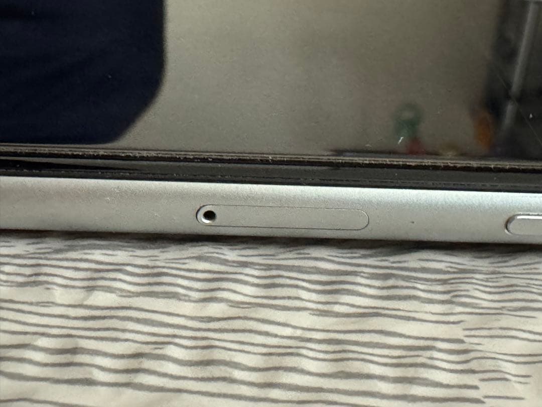 iPhoneSE 第二世代　SIMフリー　64GB