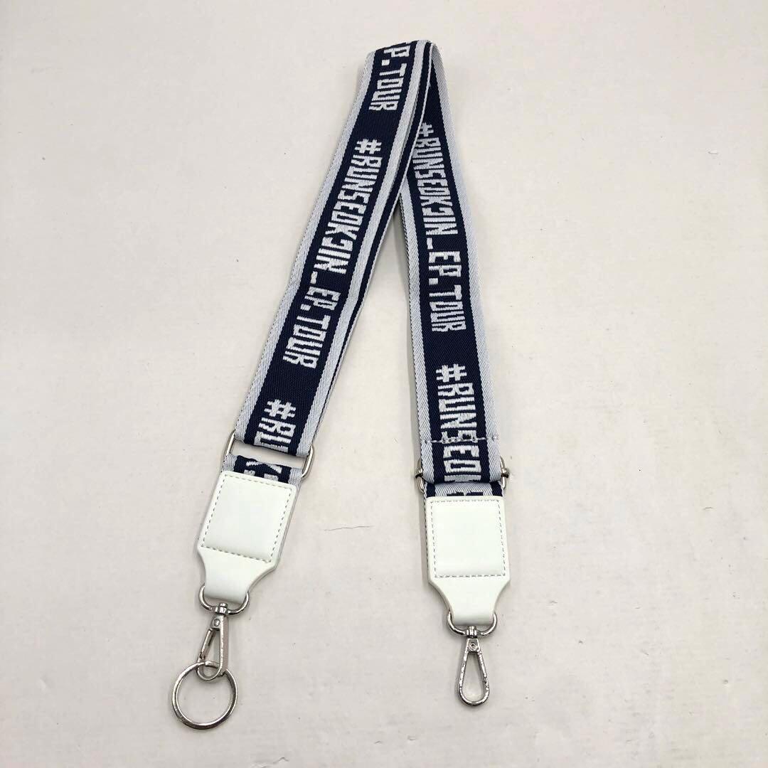 42●BTS ジン RUNSEOKJIN ショルダーストラップ TS0213-1