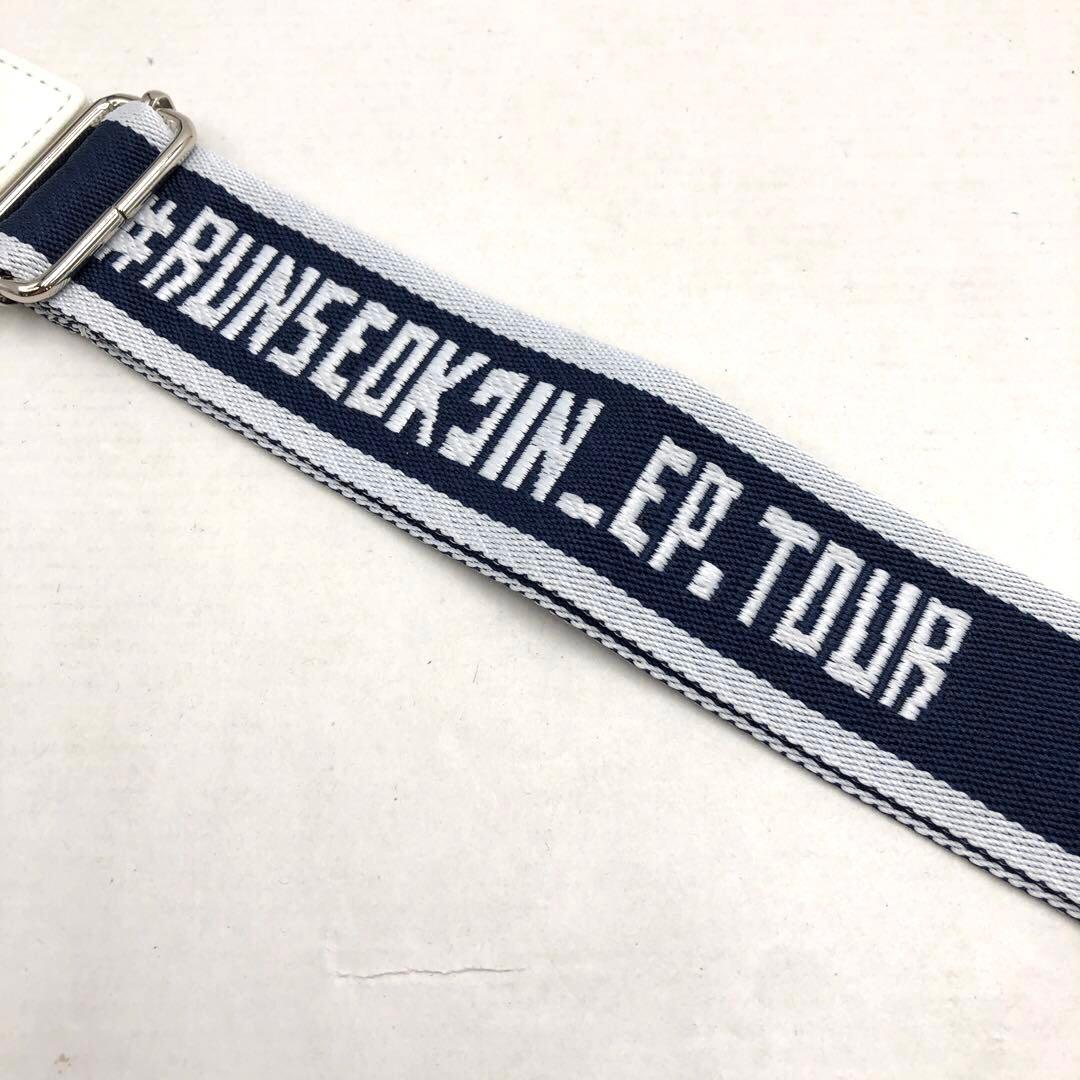 42●BTS ジン RUNSEOKJIN ショルダーストラップ TS0213-1