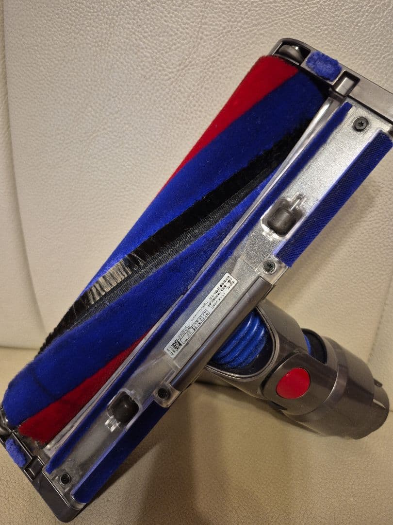 dyson v8 slim fluffy+ 本体、クリーナーヘッド、他セット