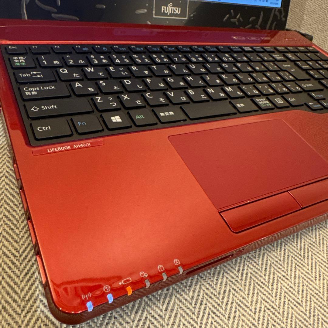 極美品　Fujitsu AMD E1 15.6インチ ノートPC 240GB