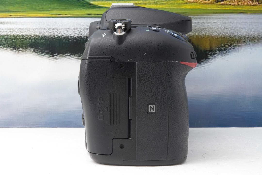 Nikon D7200 ボディ＋望遠レンズ 55-300mm 美品 Wi-Fi