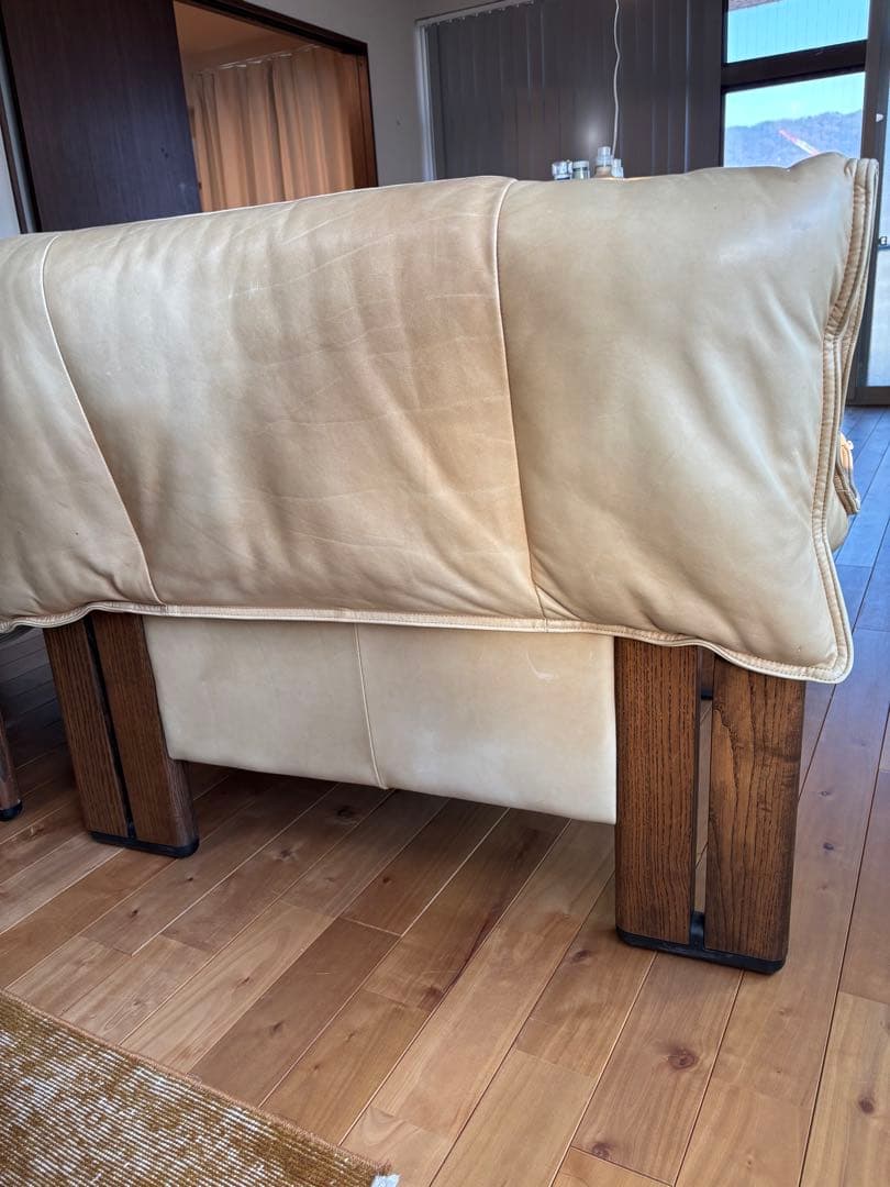 vintage 70b クリーム色 レザー 1人掛けソファ