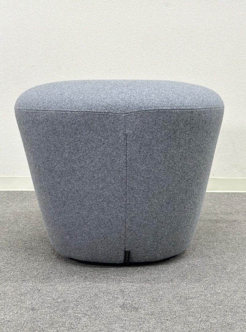 美品■アンドリューワールド■BEAT　オットマン　スツール　グレー系