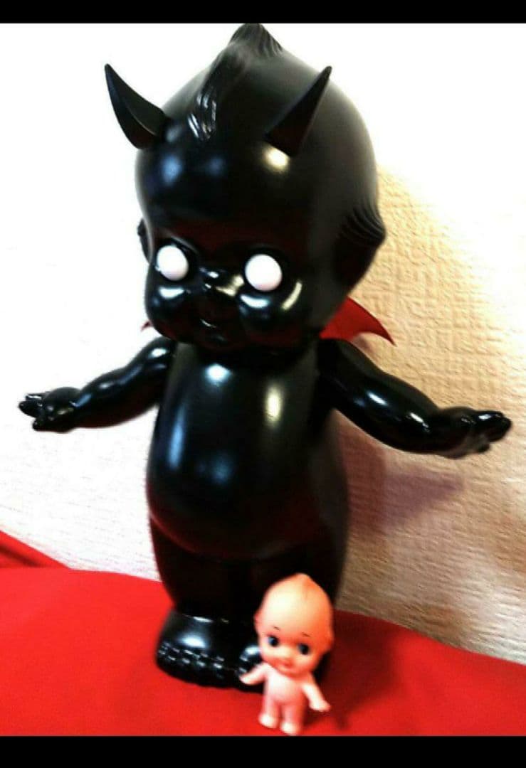 大きいホラー人形 赤い翼の悪魔坊や 大きい人形  フィギュア キューピー人形